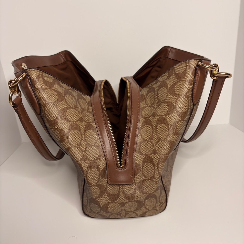 Coach Brown/Tan Signature Canvas Hallie Carryall Tote Style F80298 - Picture 7 of 11